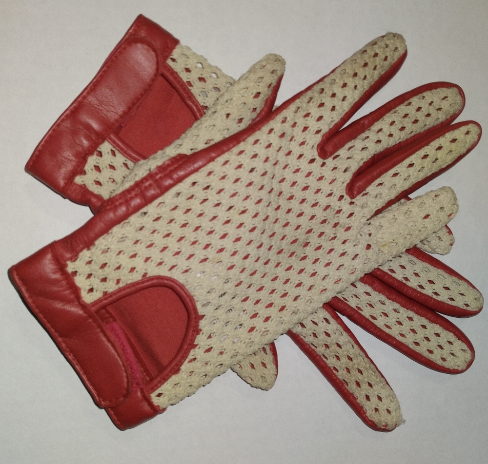 Grandoe Gloves
